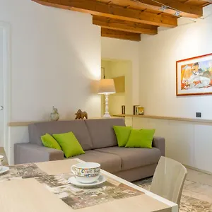 Vecchia Rooms&apartments Affittacamere